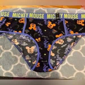NWT TORRID HIPSTER HALLOWEEN MICKEY SIZE 2